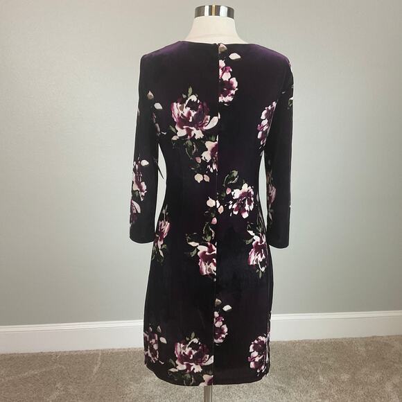 Vince Camuto Velvet Long Sleeve Floral Print Sheath Cocktail Dress Purple Size 8 - Picture 5 of 12